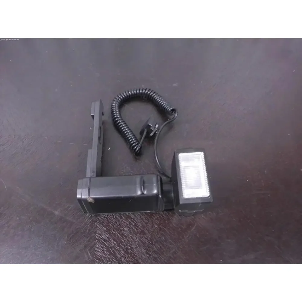 Vintage Camera Flash Unit with Bracket and Sync Cable – External Hot Shoe Mount